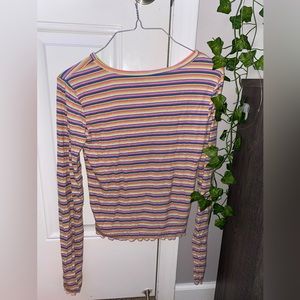 never worn stylish long sleeve, in amazing condition